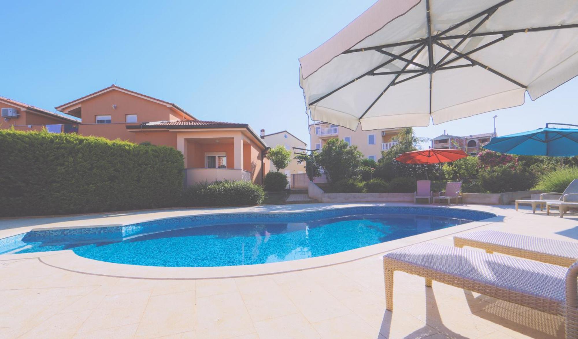 Ližnjan Apartments Meri מראה חיצוני תמונה