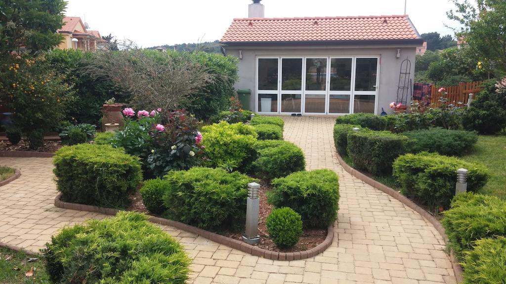 Ližnjan Apartments Meri מראה חיצוני תמונה